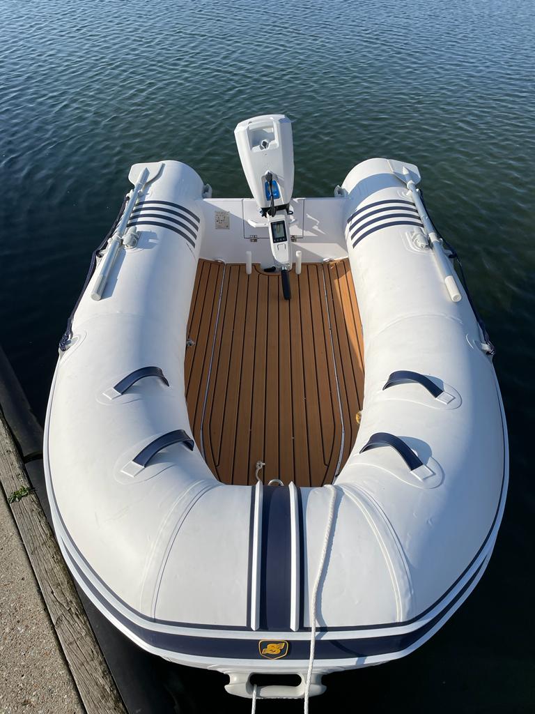 Gallery_Virago-290- Excel Leisure