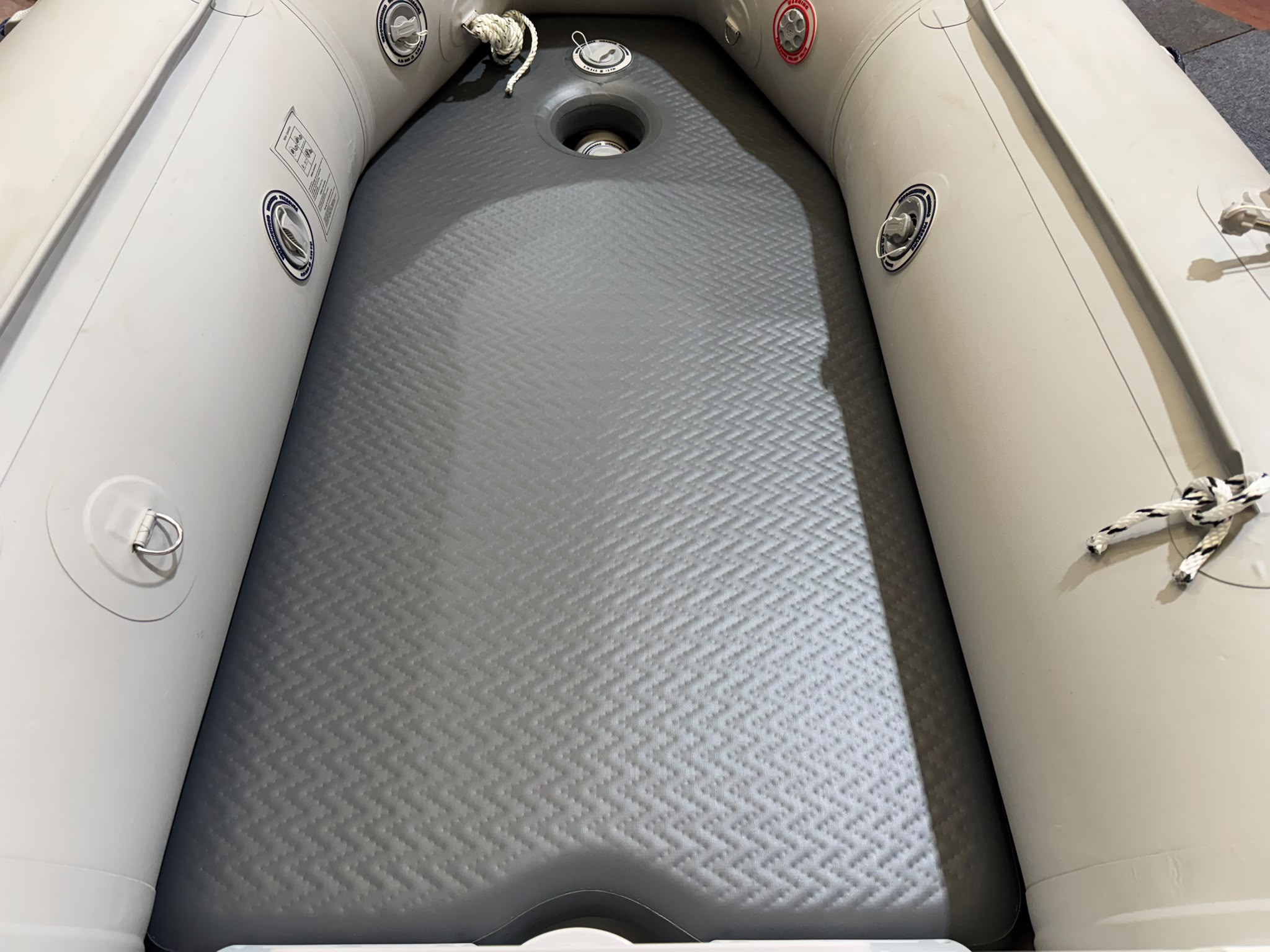Clearance Volante 235