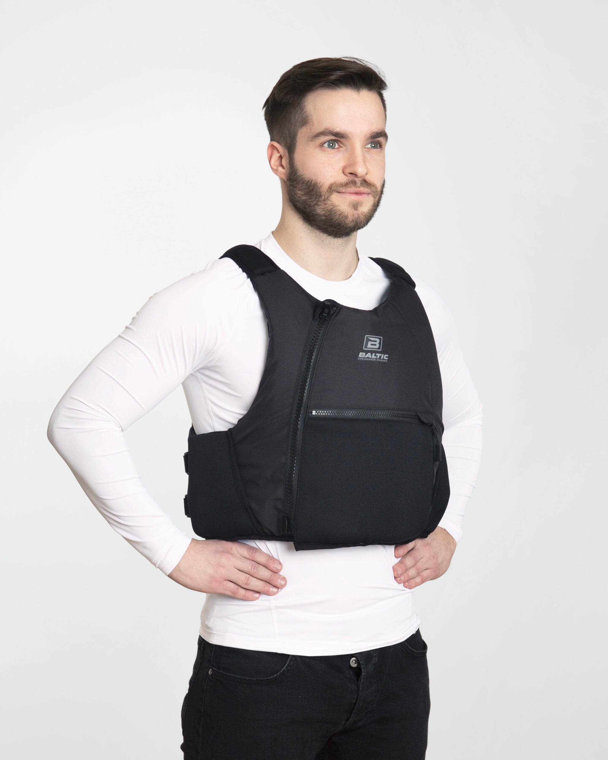 baltic-extreme-buoyancy-aid-black-5248-4-scaled