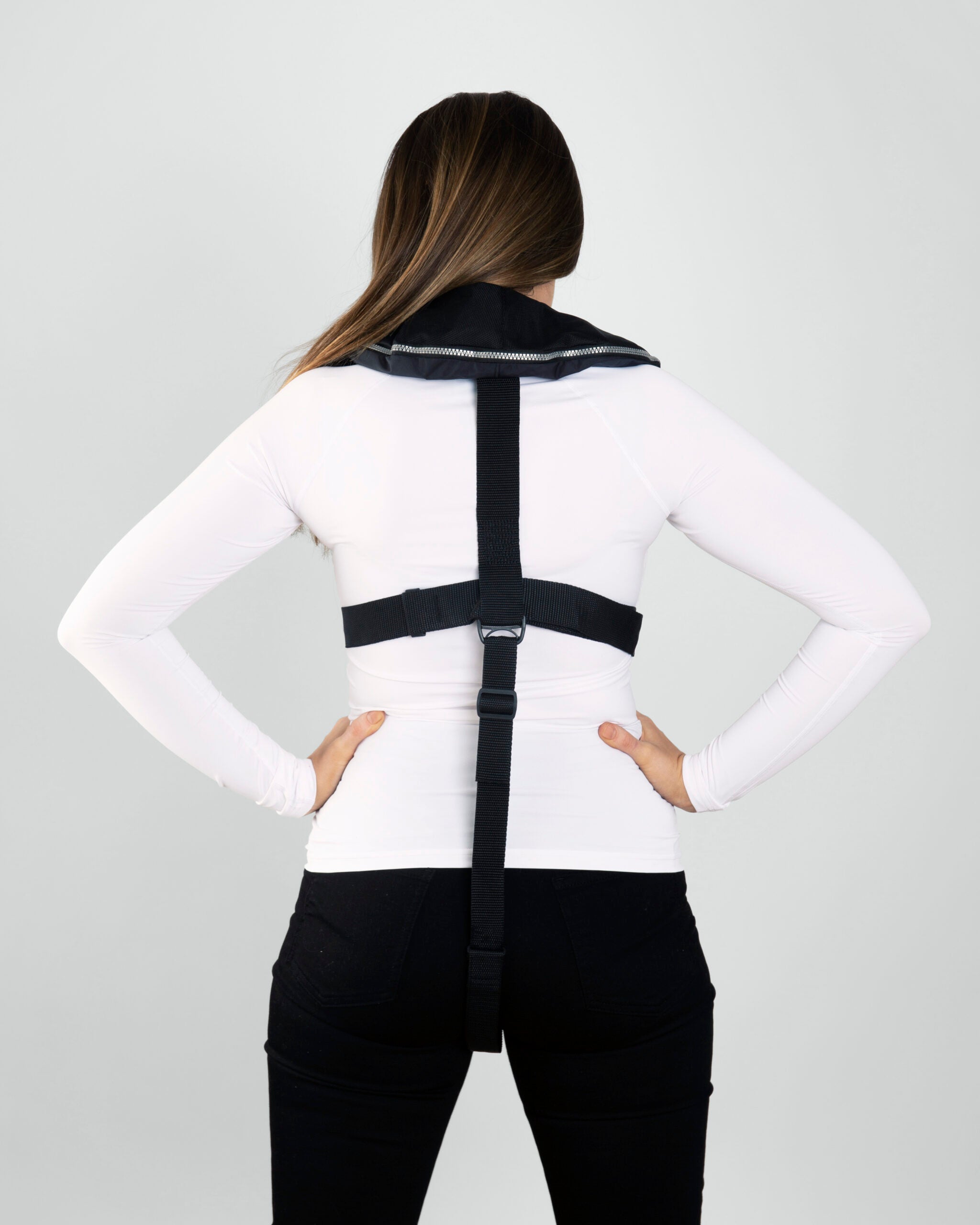 baltic-winner-lifejacket-black-1555-5-scaled