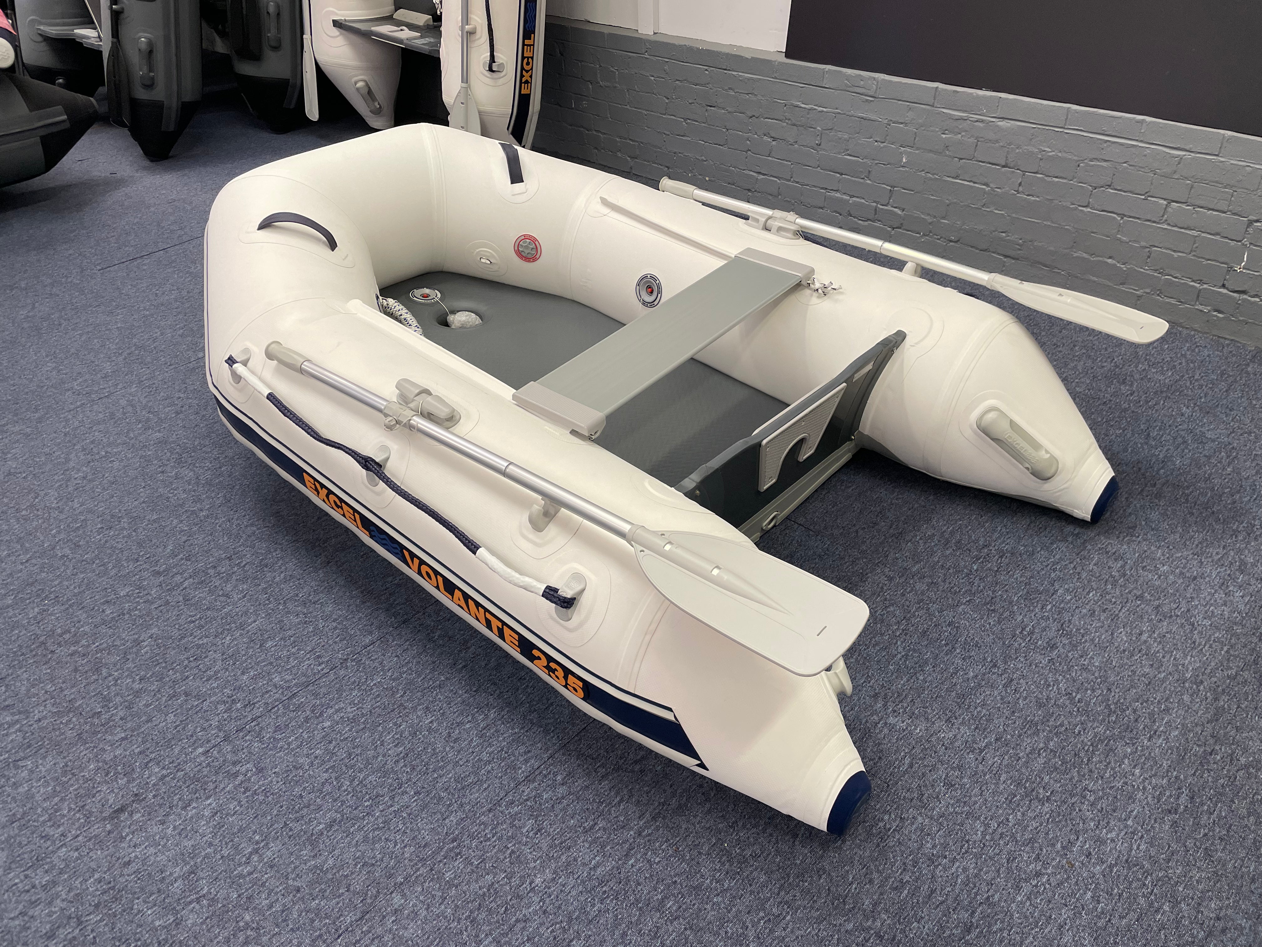 EXCEL Volante 235 - Carbon White (Ex- show display model)